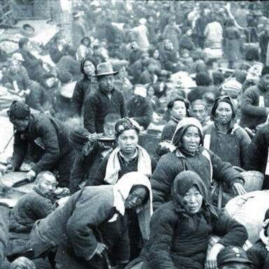 吃土大汉,草根英雄的奋斗精神与时代见证